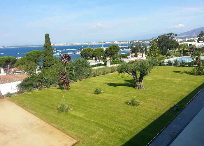 Casa Llosa Вилла *