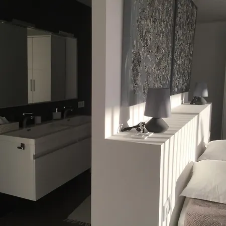 Casa Llosa Villa Roses